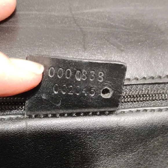 Authentic Gucci Red Wool Shoulder Bag W Twist Lock Flap Closure - Picture 11 of 16